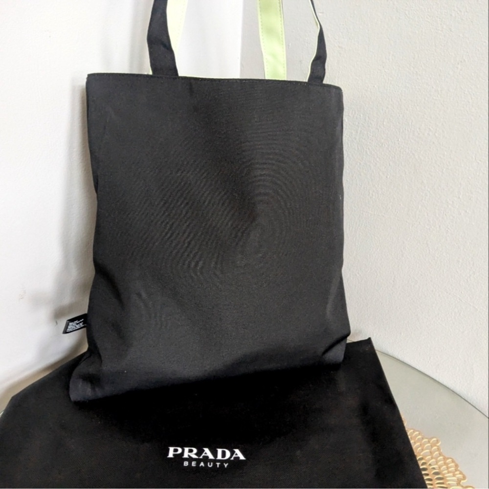 Prada Black and Green Cream Reversible Tote Bag with Pouch - Picture 4 of 7